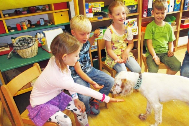 Wir haben einen Kindergartenhund | Evang.-Luth. Kirchengemeinde Wendelstein